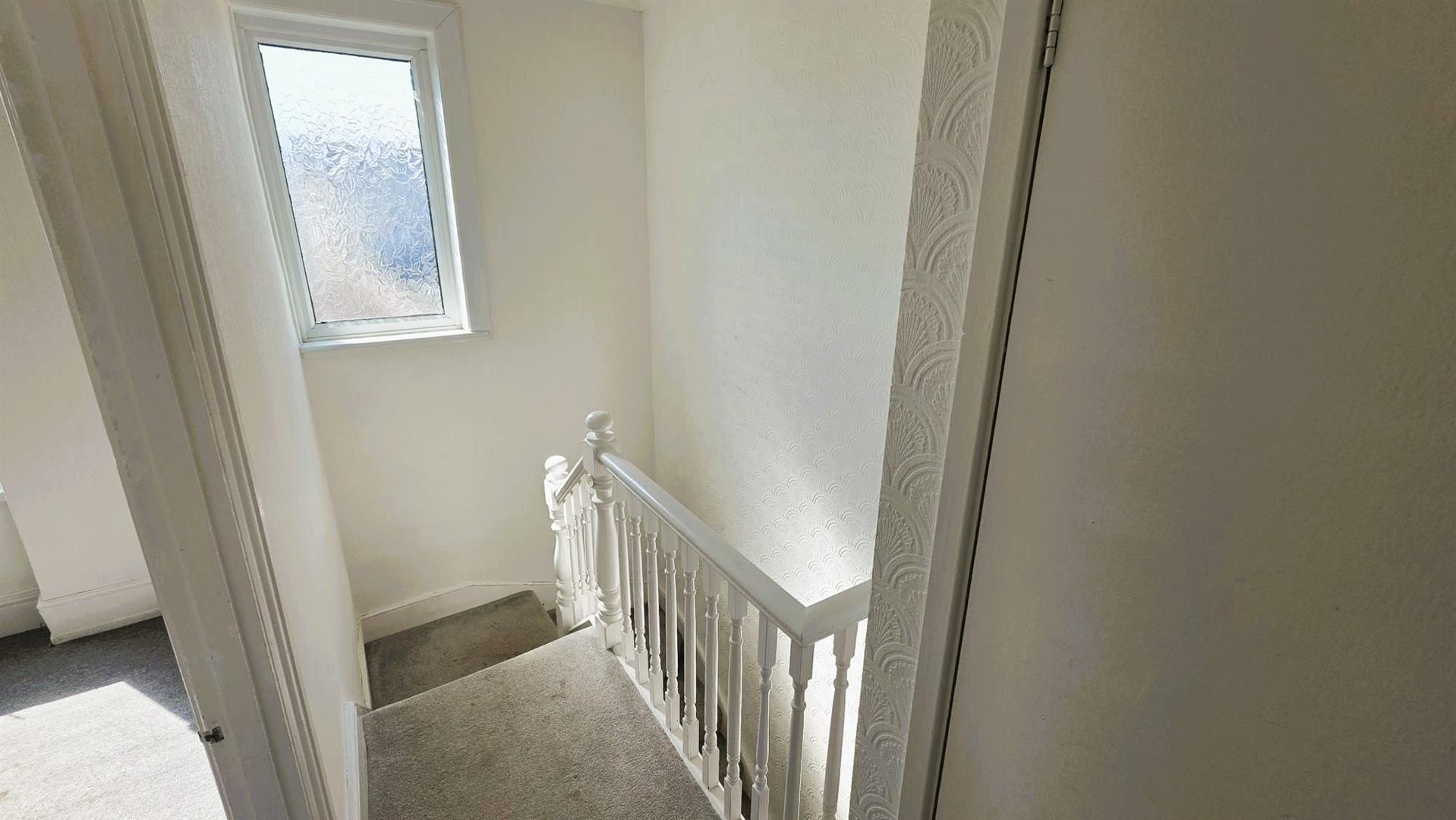 Swansea Road, Llanelli, SA15 3BJ